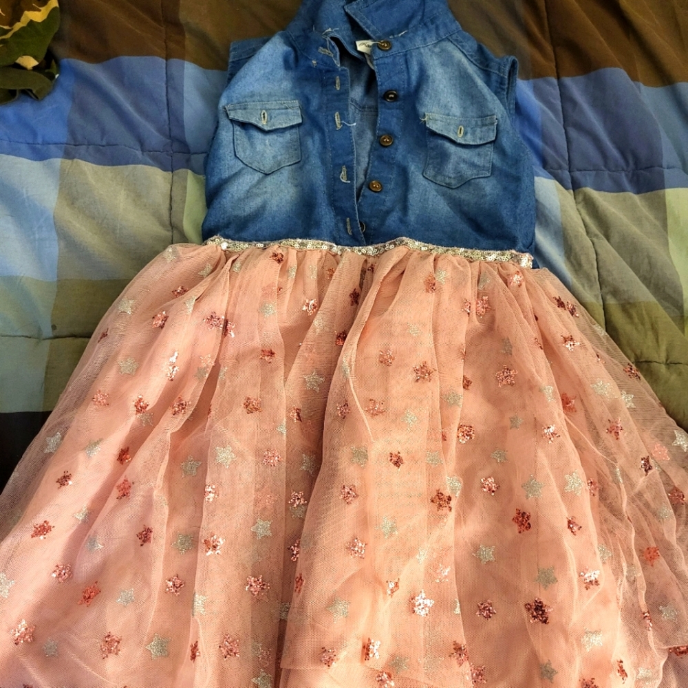 Girl dress